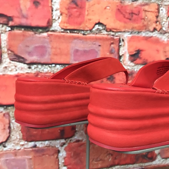 Free People Haven Thong Flatform Leather Sandals / Flip Flops in Flame - Picture 8 of 15
